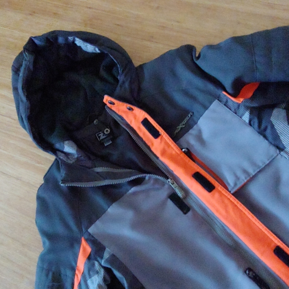 Ski Jacket - Picture 2 of 4